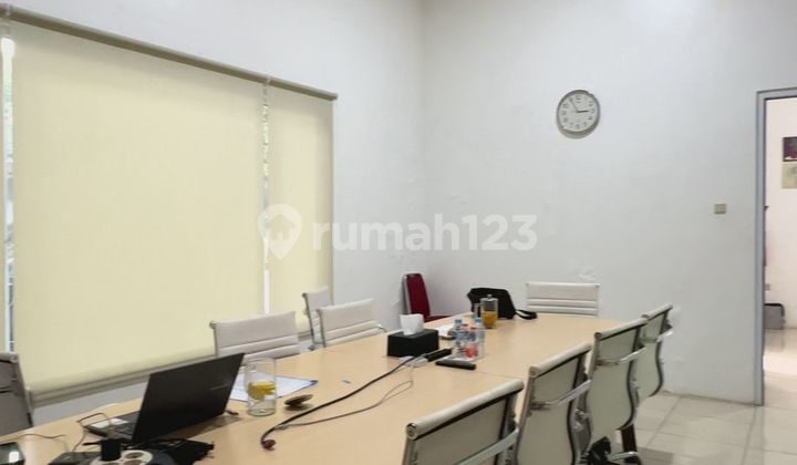 Multifunctional House in the Kemang Dalam Area