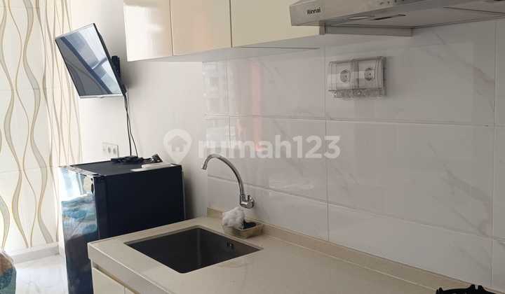 The apartment is flanked by IKEA and the Flyover. 2