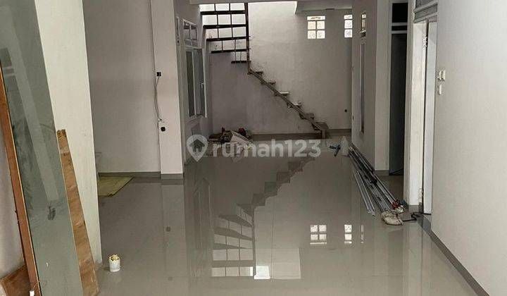 Rumah   Dijual Di Taman Holis Indah Sudah Renovasi 1