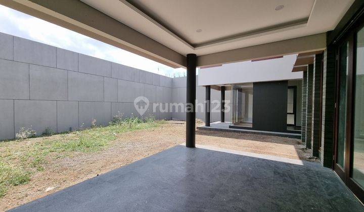 Rumah Cakepppp Baru Dijual Di Setraduta  2