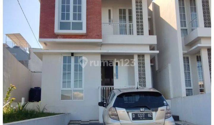 penawaran terbaik rumah baru siap huni di Sariwangi  bandung 1