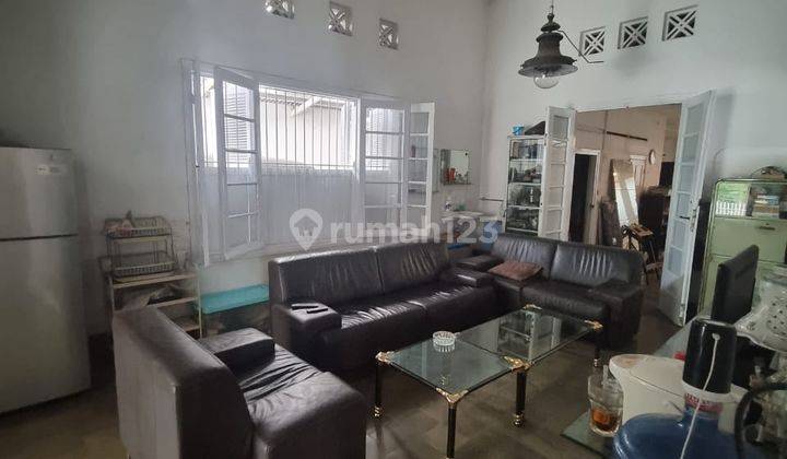 Dijual Rumah Lawas Nyaman Di Sayap Jalan Riau Bandung 1