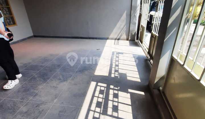 Nice House for Rent in Taman Holis Indah Nice House for Rent in Taman Holis Indah