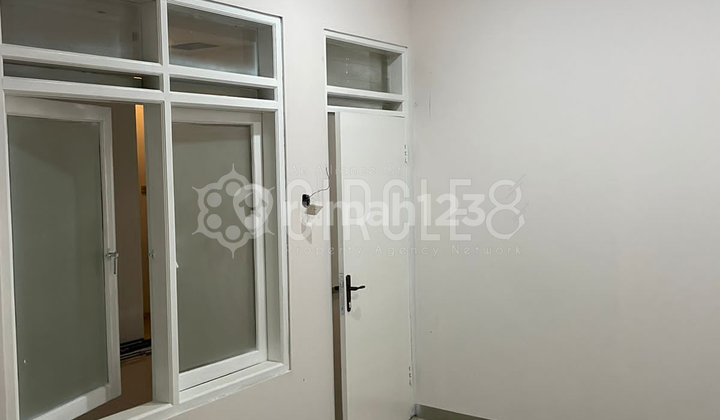 Rumah bisa untuk Usaha di Taman Holis Indah 1 Bandung