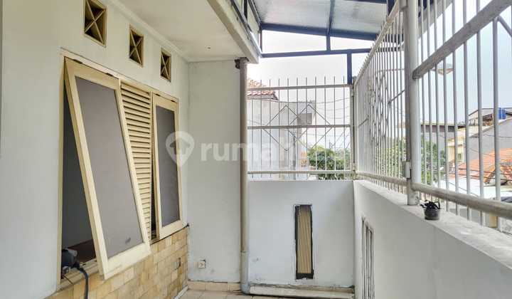 Jual Rumah Taman Holis Indah 2 Lantai 1