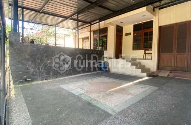 For Sale Cool House in Babakan Jeruk Pasteur Bandung 1