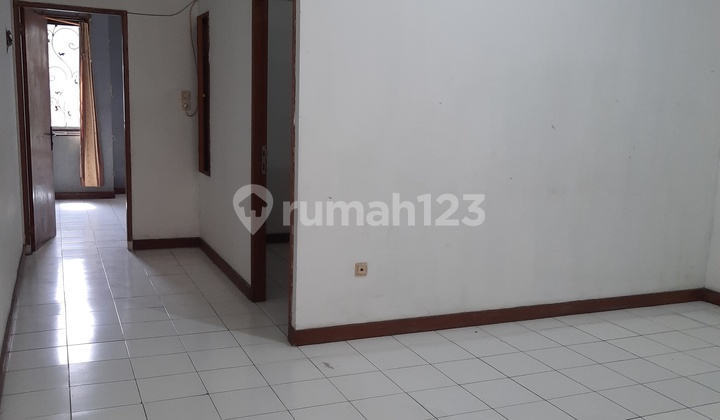 Shop Rental in Taman Holis Indah 2