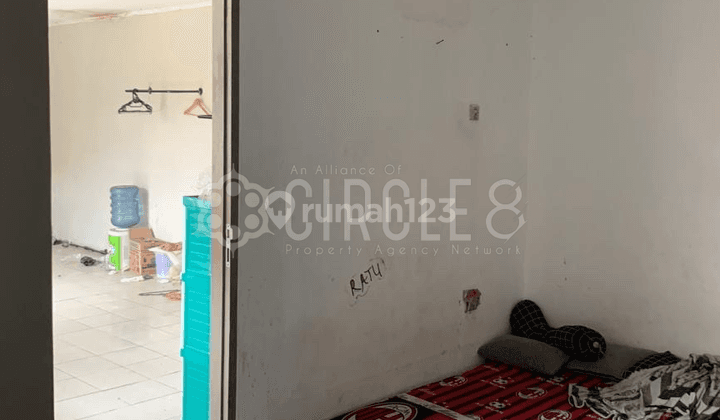 Ruang Usaha Keren Disewakan Area KARANGSARI Bandung 1