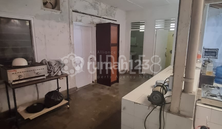 Dijual Bagus Rumah Lawas Super Kokoh di Sayap Riau Bandung 2