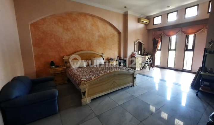 Jual Rumah Mewah Di Setraduta Dgn Kolam Renang 2