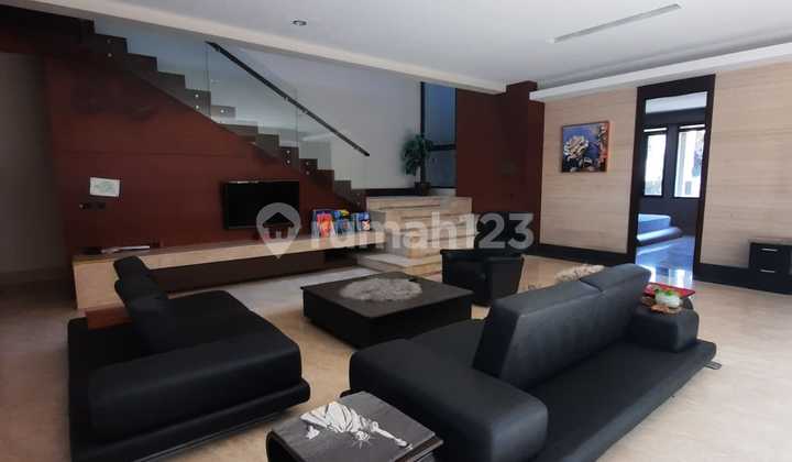 For Rent Luxury House in Singgasana Complex Cibaduyut Bandung 2