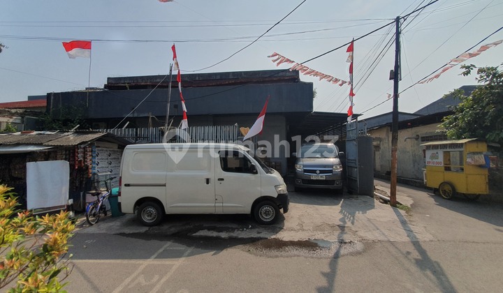 Business Space in a Strategic Location in West Jakarta Below Market Price Business Space in a Strategic Location in West Jakarta Below Market Price