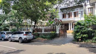 Rare Listing Rumah Mewah di Jantung Menteng, Lokasi Premium Jakarta Pusat