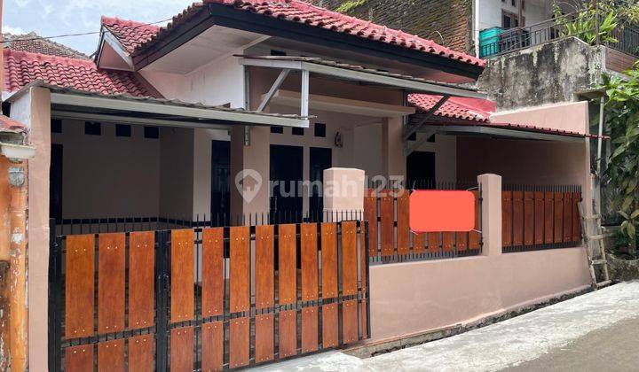 Rumah di Pusat Kota Sukabumi Lokasi Strategis Menghadap Timur 1