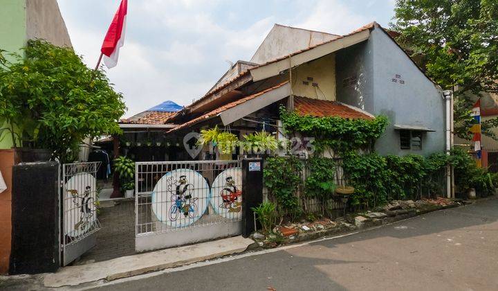 Dijual Tanah Dengan 4 Rumah di Rambutan, Jakarta Timur 1