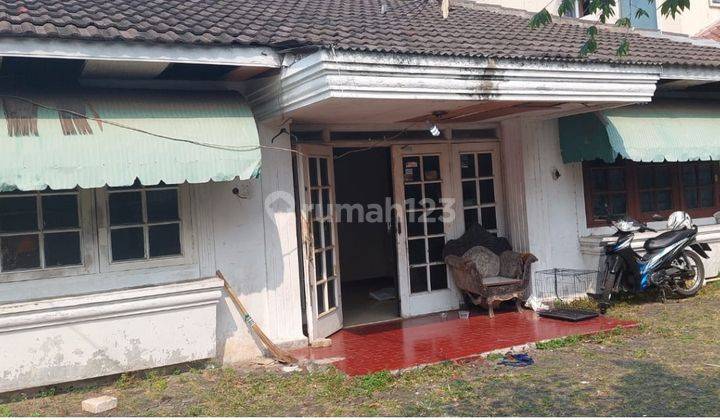 Rumah Tua Hitung Tanah Dijual Hadap Jalan Raya Strategis Lahan Luas Cocok Untuk Kost Exclusive 2