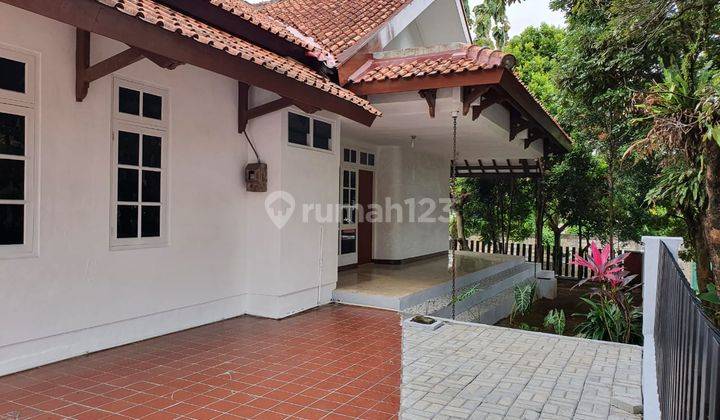 Dijual Rumah Posisi Hoek di Komplek Bogor Baru 1