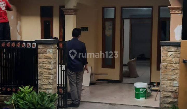 Rumah Sudah Renovasi SHM Sanggar Mas Lestari Bandung Dijual 1