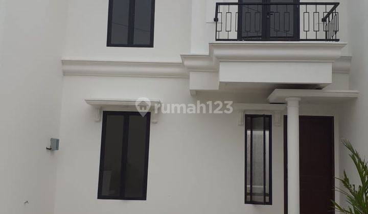 Rumah 2 Lantai Bagus SHM di Jatiasih Bekasi Dijual 1