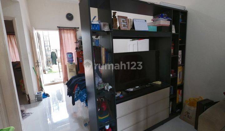 Dijual Rumah 1,5 Lantai, Dekat Graha Raya Bintaro, Tidak Banjir 2