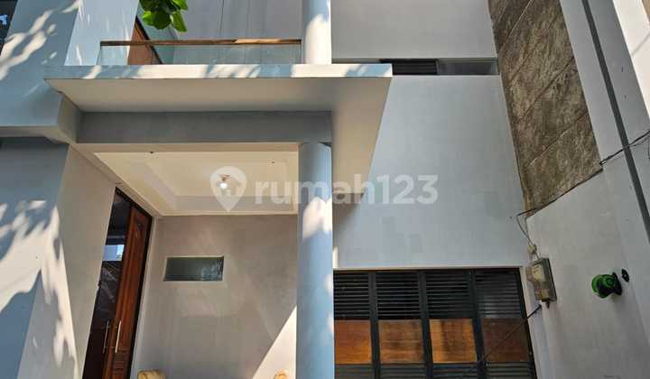 FOR SALE 2-story Luxury House Ready to Occupy in Cilandak