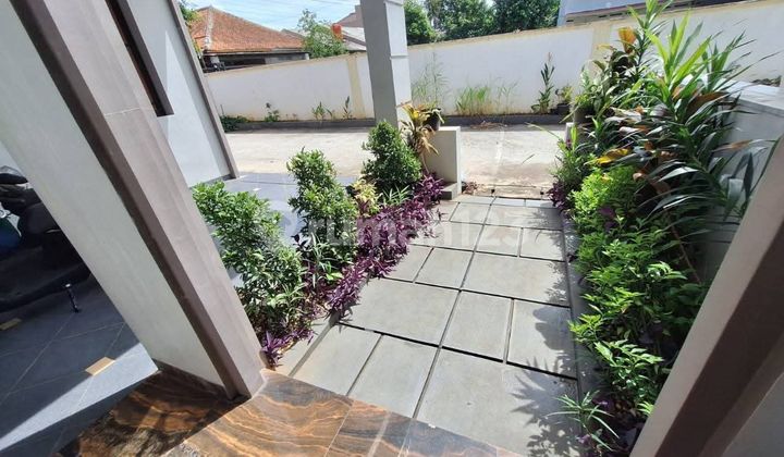 Dijual Rumah 2 Lantai Semi Furnished Dalam Semi Cluster Lingkungan Yang Nyaman Di Tanah Baru Beji Depok. Dijual Rumah 2 Lantai Semi Furnished Dalam Semi Cluster Lingkungan Yang Nyaman Di Tanah Baru Beji Depok.