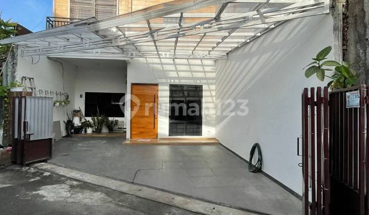 Dijual Rumah Modern Minimalis Siap Huni Lingkungan Nyaman Di Pejaten Timur Jakarta Selatan. Dijual Rumah Modern Minimalis Siap Huni Lingkungan Nyaman Di Pejaten Timur Jakarta Selatan.