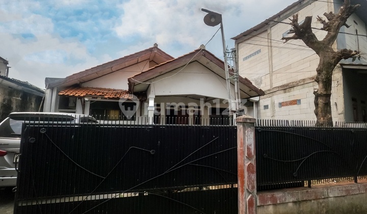 Dijual Rumah Luas 195 m², Lokasi Strategis Nempel Bintaro Dijual Rumah Luas 195 m², Lokasi Strategis Nempel Bintaro