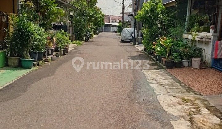Rumah Minimalis 4Kt di Regency Melati Mas, Tangerang Selatan Rumah Minimalis 4Kt di Regency Melati Mas, Tangerang Selatan