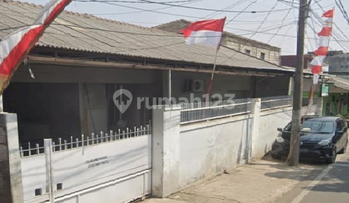 For Sale/Lease 1-story house in Joglo, West Jakarta.