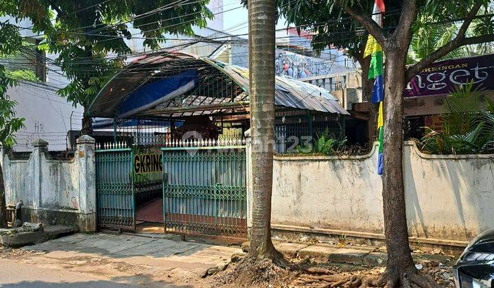 Rumah Tua Hitung Tanah Lahan Luas Jarang Ada Di Kebayoran Lama Jakarta Selatan Cocok Untuk Rumah Mewah, Kos Exclusive, Studio