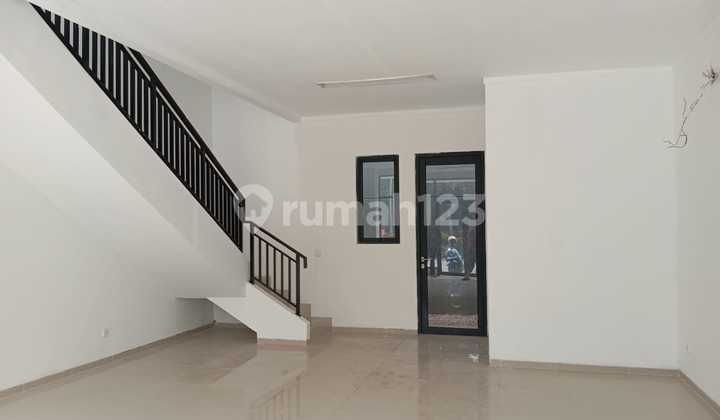 For Sale Fast! New 3-Storey Shop House in Uville Avenue Bintaro 2