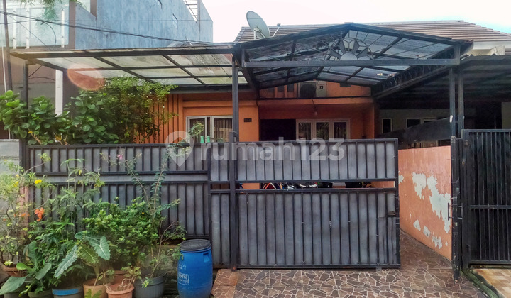 Strategic House for Sale Near Alam Sutera & Graha Raya, Duta Bintaro 2