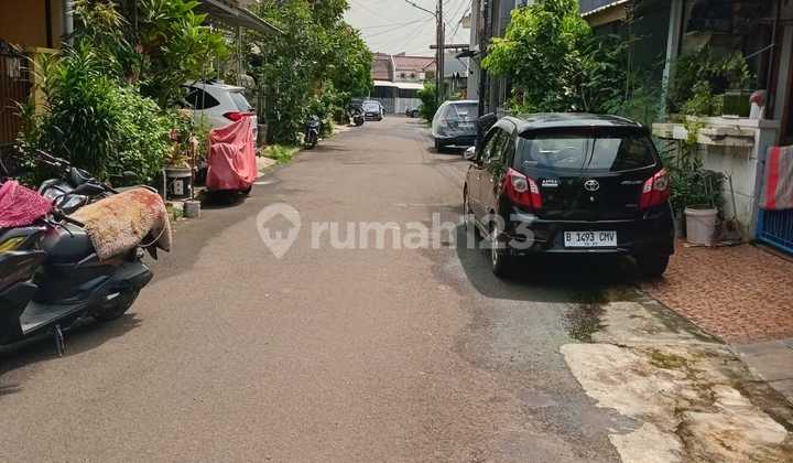 Dijual Rumah Minimalis 1.5 Lantai di Regency Melati Mas 2