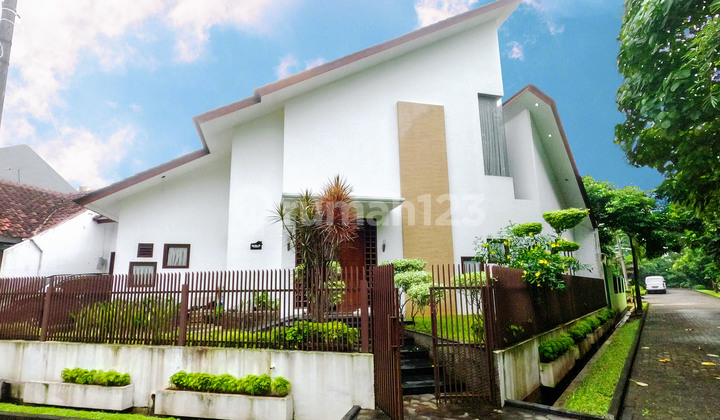 Dijual Rumah Luas 265 M² di Villa Gunung Lestari, Ciputat Tangerang Selatan