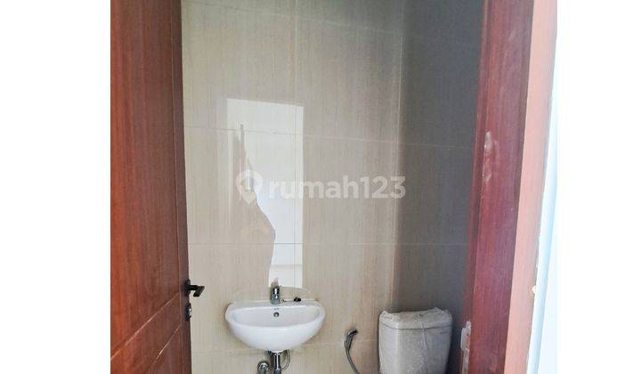 Rumah 2 Lantai Baru Unfurnished SHM di Jl Kucica Bintaro Jaya 9, Tangerang Selatan 2