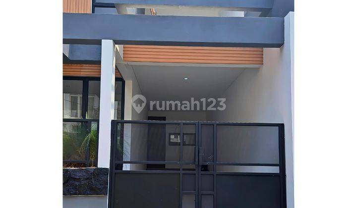 Rumah Mewah Kolam Renang 2 Lantai Baru Unfurnished SHM Jl Mertilang Bintaro Jaya 9 Instagrammable Pencahayaan Kuat 1