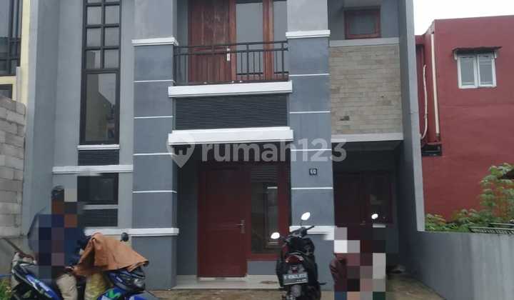 Dijual Rumah 2 lantai siap huni di Cibinong, JawaBarat