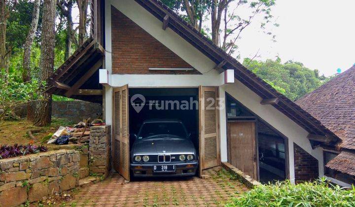 Keistimewaan Tersembunyi Dijual Rumah Unik di Ciburial Dago  1