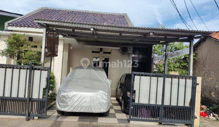 Idaman Jual Rumah Siap Huni, Taman Belakang Luas di Jatikramat 1