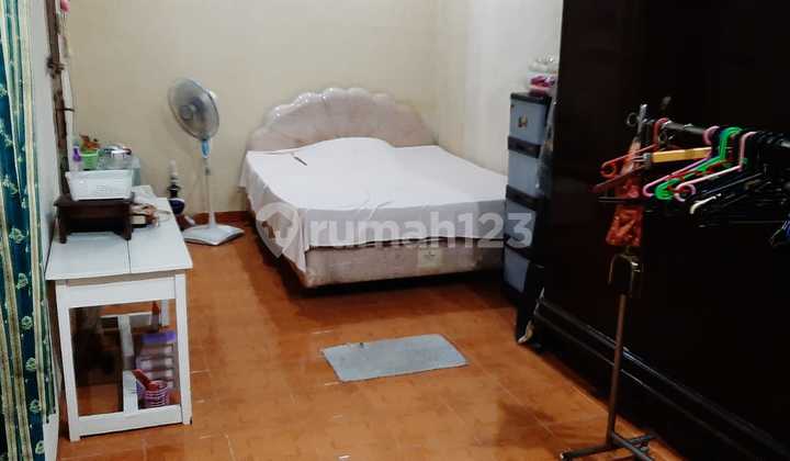 Rumah Hook Siap Huni Air Lancar di Cipayung Depok - Parkir Luas & Lokasi Strategis 2