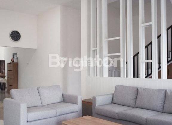 HUNIAN ASRI DAN NYAMAN 2 LANTAI SEMI FURNISHED DAERAH KARANGPLOSO MALANG 2