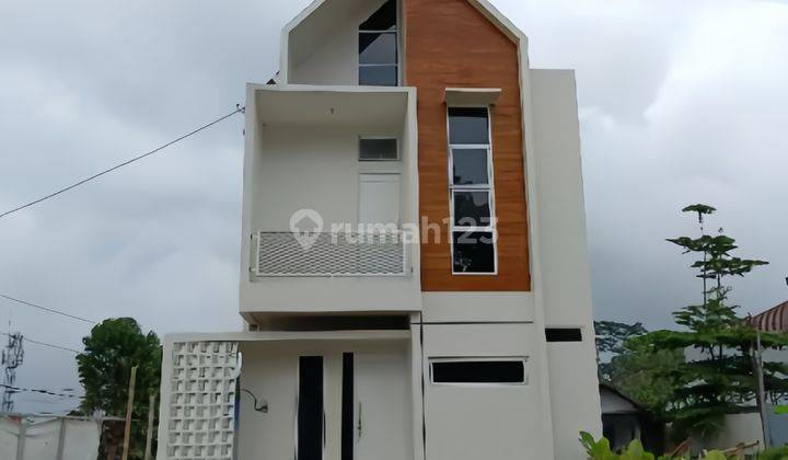 Rumah Mewah Dua Lantai Lokasi Bebas Banjir Di Pudakpayung Semarang  1