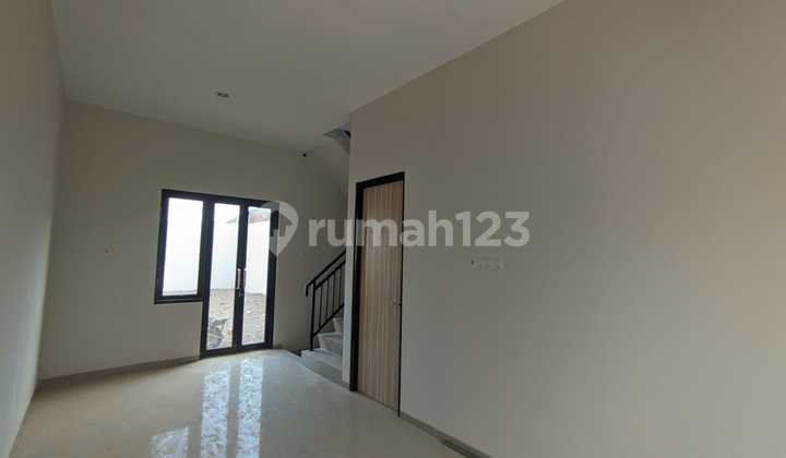 RUMAH MEWAH BARU DUA LANTAI SIAP HUNI DI PEDURUNGAN SEMARANG 2