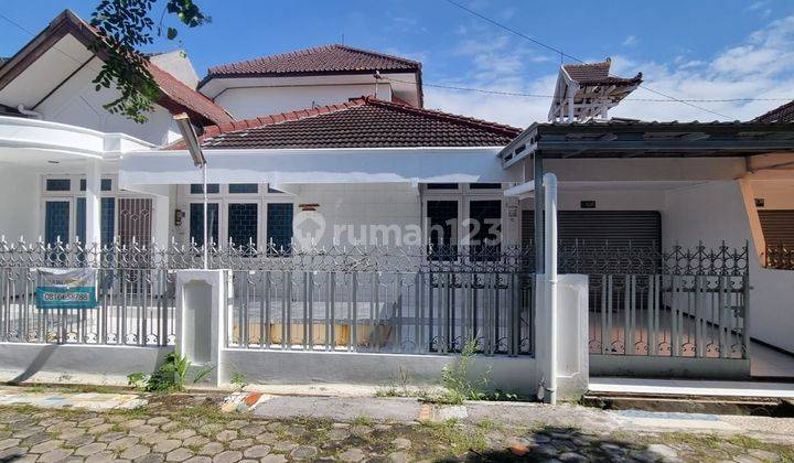 Rumah 2 Lantai Murah Lokasi Perumahan Dan Kondisi Bagus 1