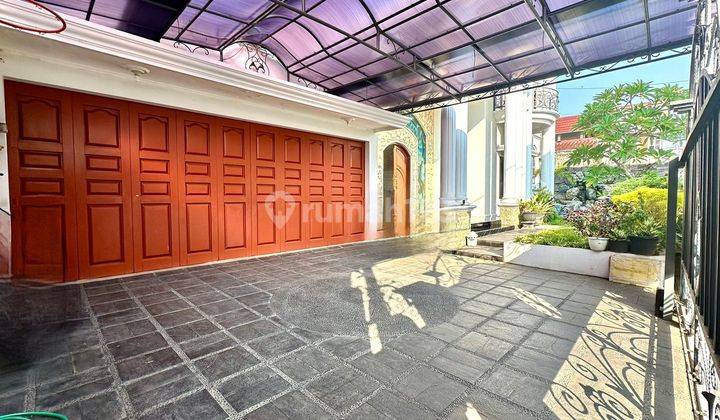 Rumah Mewah Murah Kolam Renang Pribadi Daerah Tembalang Semarang  2