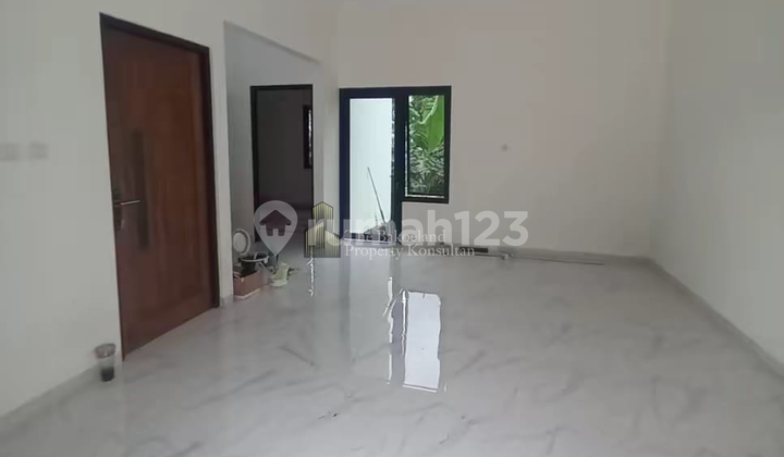 Rumah Dekat Rs Banyumanik 2 dan Hermina, 15 Menit ke Kampus Undip 2
