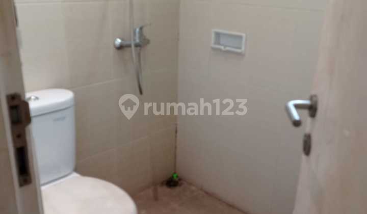 RUMAH READY DUA LANTAI DI CLUSTER MEWAH PARAMOUNT VILLAGE SEMARANG 2