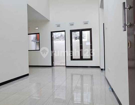 RUMAH MEWAH SATU LANTAI DI CLUSTER BUKIT VIOLAN JAYA TEMBALANG 2