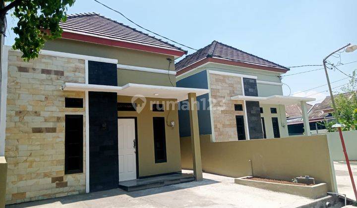 Rumah Mewah Murah Satu Lantai Daerah Pedurungan Semarang  1